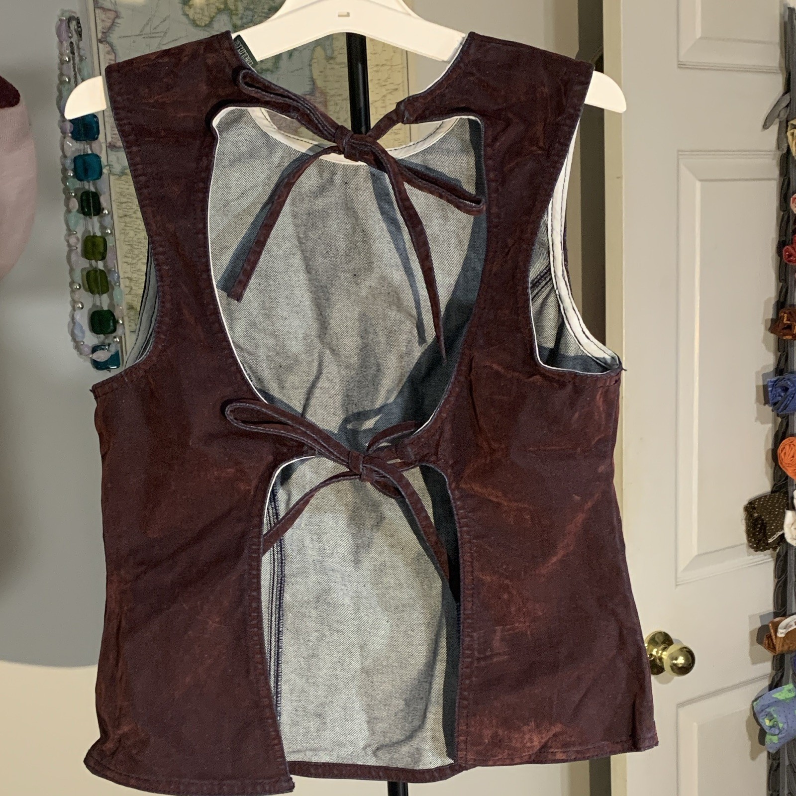 Wild Fable Women’s Dark Burgundy Solid Denim Tie-Back Top Size S Flocked denim!