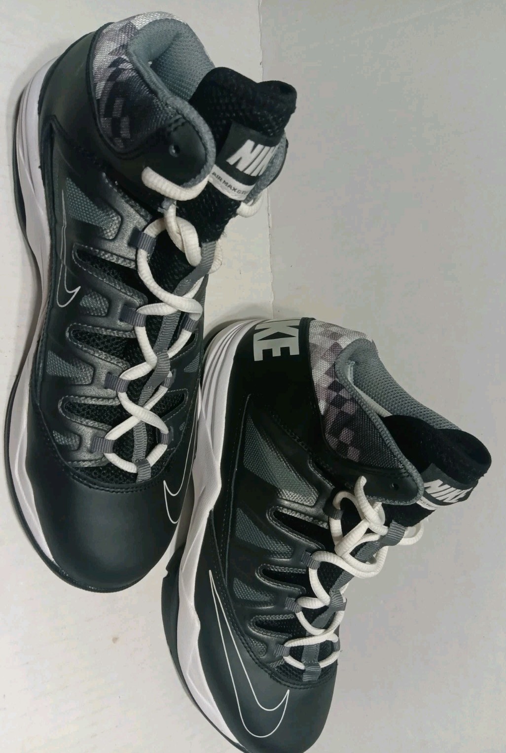 Nike Air Max Stutter Step Shoes Men’s Size 7 Black White Charcoal Brand New