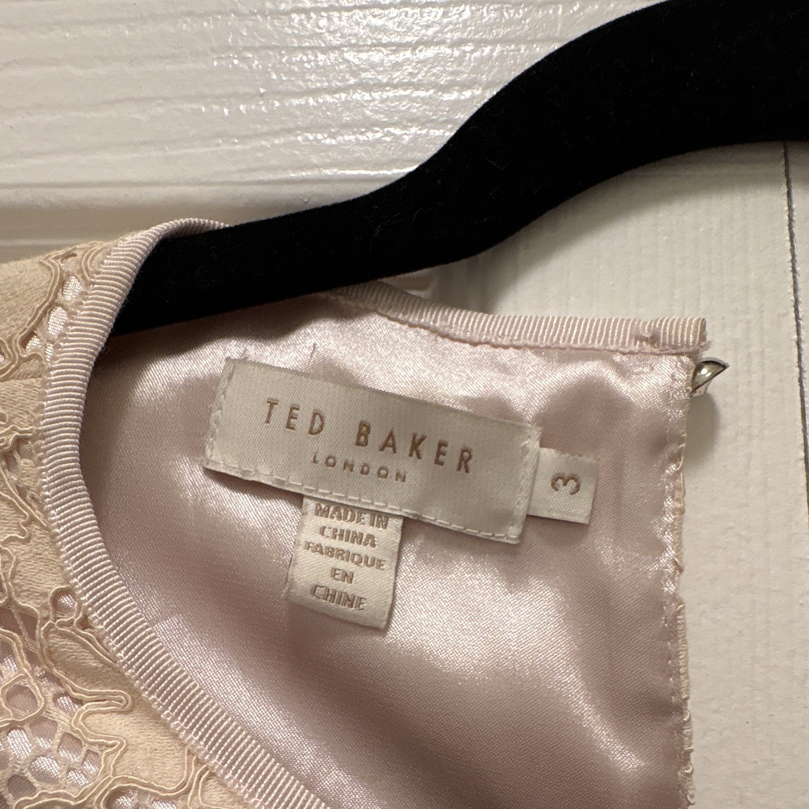 Ted Baker Ivory Floral Lace Fit & Flare Knee Dress 3 3/4 Sleeve Lined