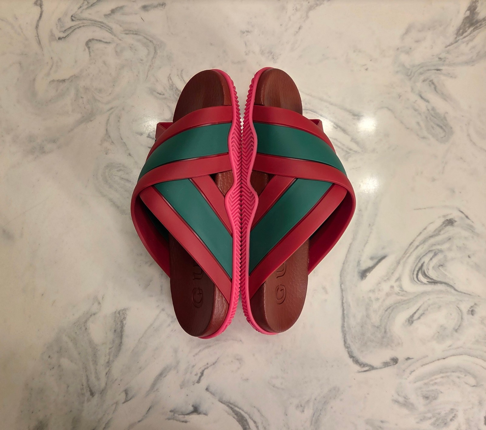 New! Gucci ‘Web’ Cross Strap Slide Sandals Womens Size 6 US 36 Eur. MSRP $540