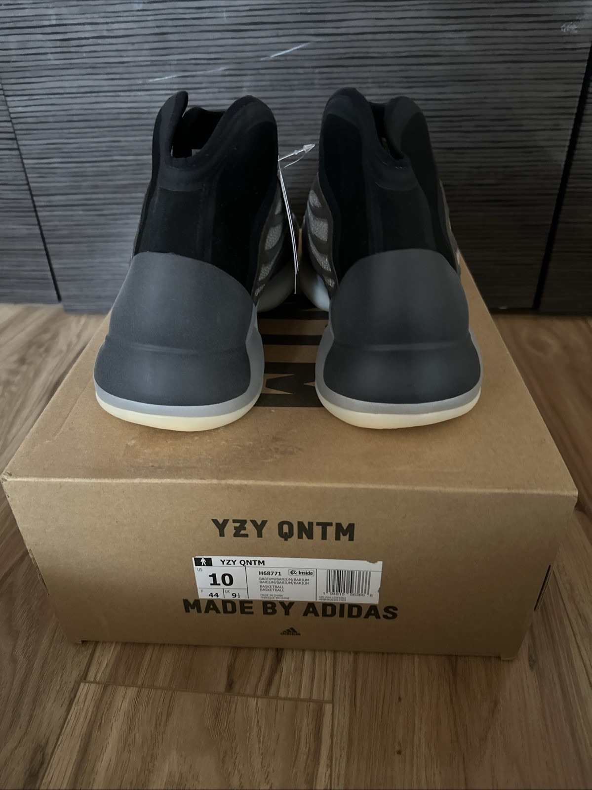 adidas Yeezy Quantum Barium Men’s Sneakers Size 10