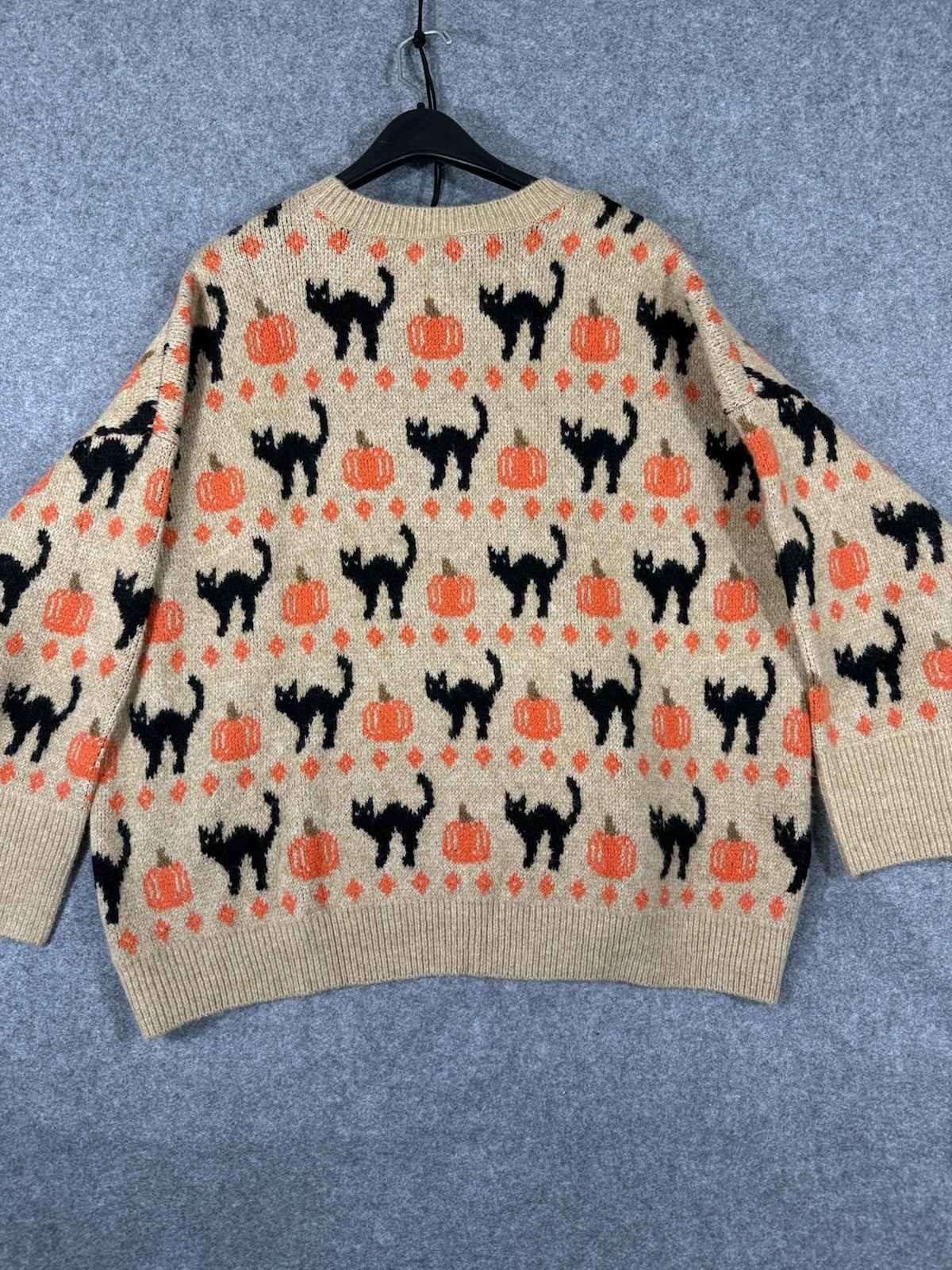 Vince Camuto Pullover Halloween Sweater Womens XL Beige Tan Knit Crew Neck NWT
