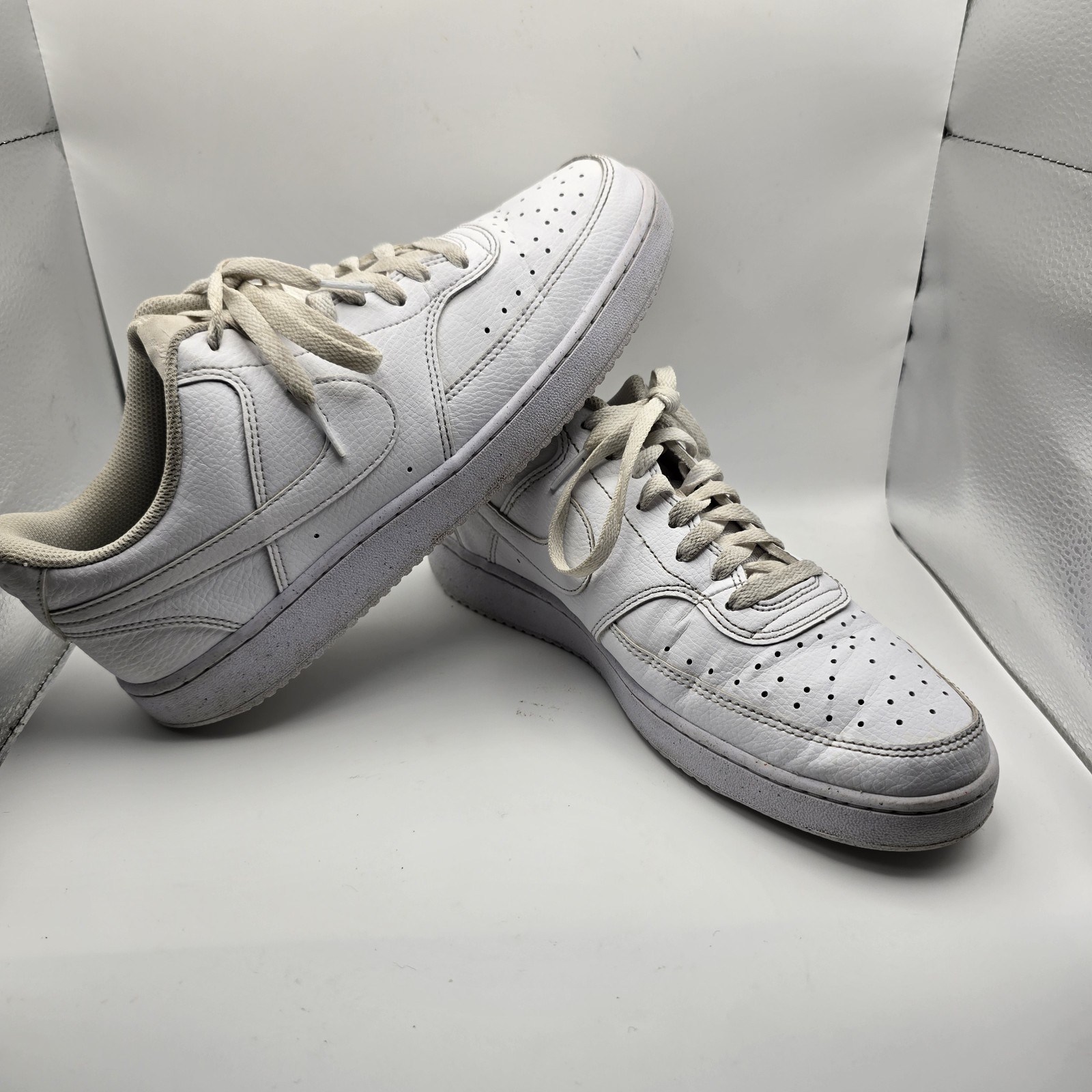 Nike Court Vision Low White Leather Sneakers Men’s Size 10 Women’s 11.5