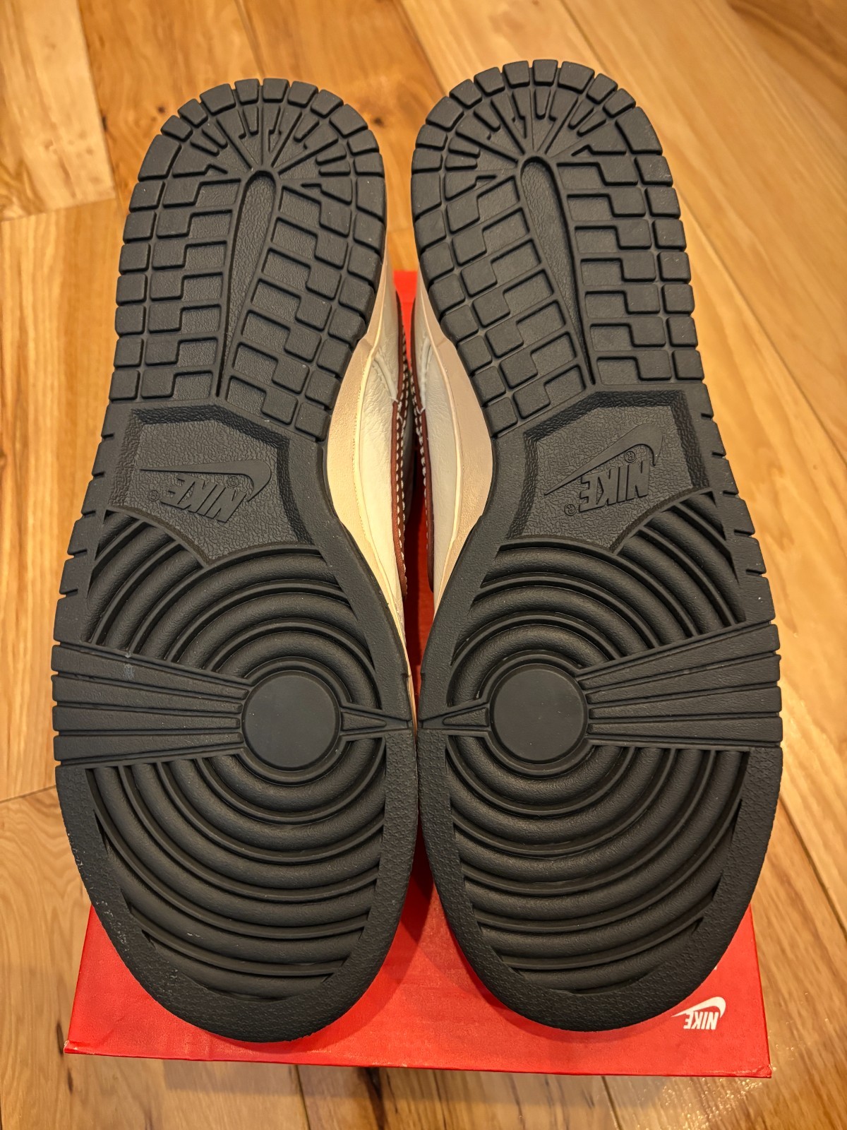 Nike Dunk Low Dark Pony Soft Pearl IM6670 202 Men’s Size 10