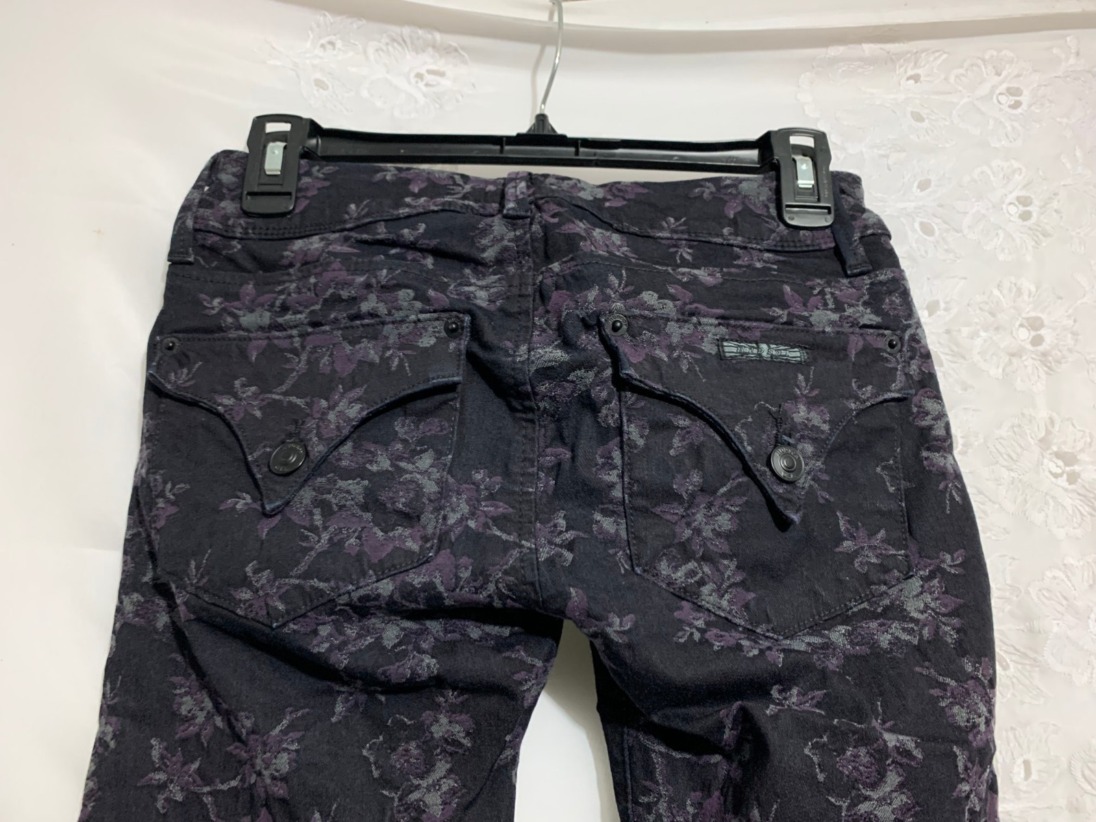 Hudson Black Purple Floral Collin Midrise Skinny Jeans Size 25 EUC 30″ inseam