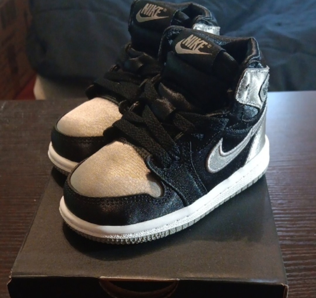 Jordan 1 Retro High OG Satin Shadow (TD) Kids 5c NWBOX