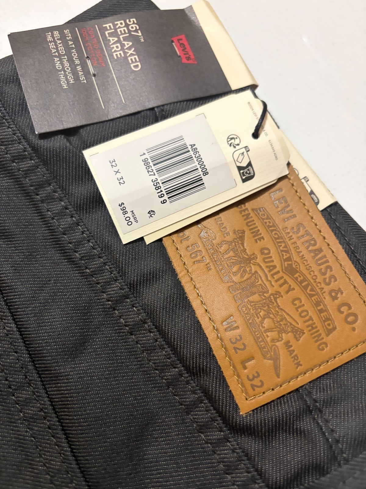 Levi’s Premium 567 Relaxed Flare Coated Men’s Jeans Inseam 32 – Retail $98