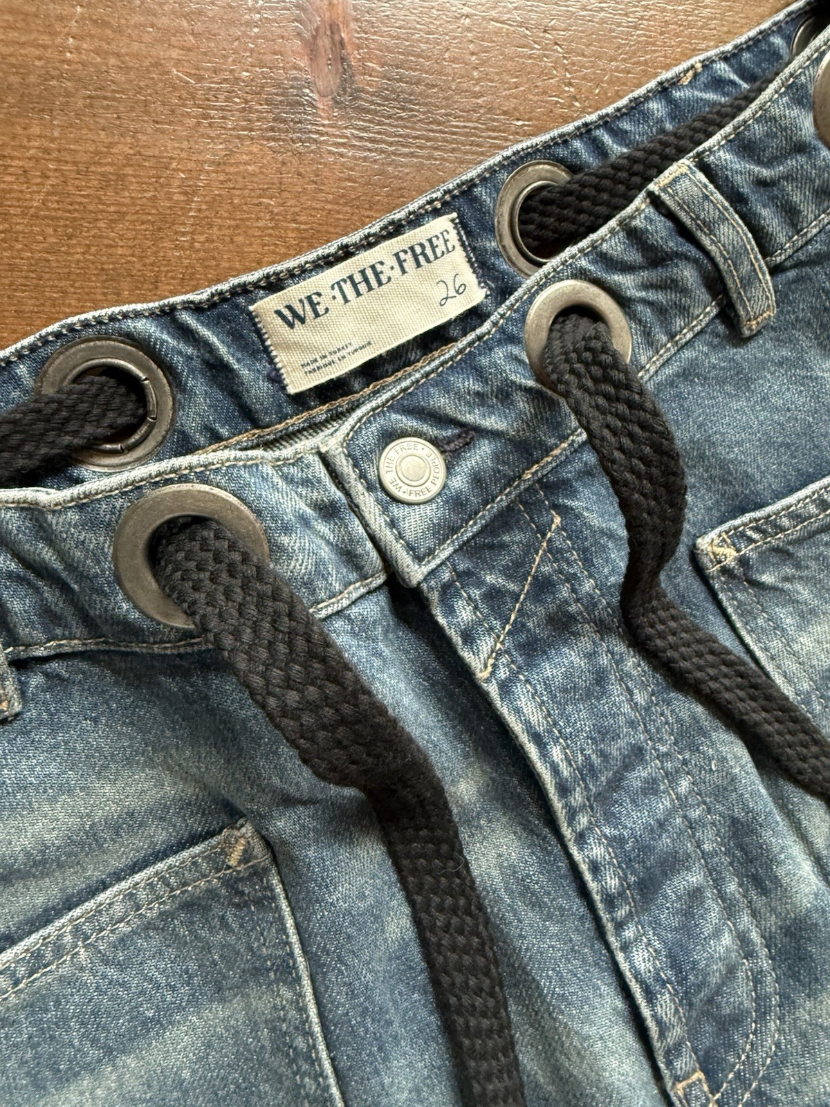 We The Free Moxie Paint Splatter Patch Barrel Jeans w/Drawstring Size 26