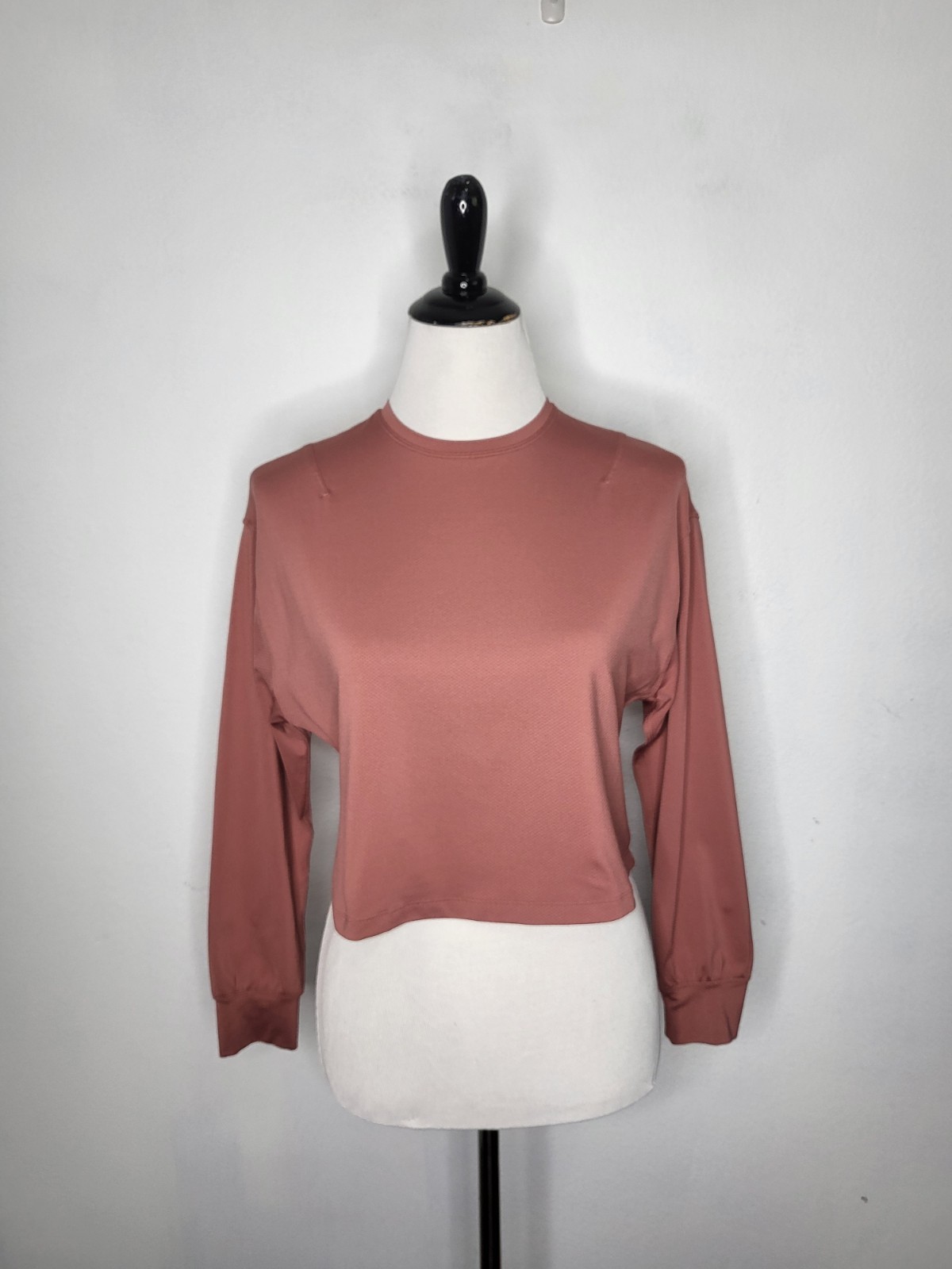 LULULEMON Abrasion Resistant Training Long Sleeve Shirt Brier Rose Women Size 6