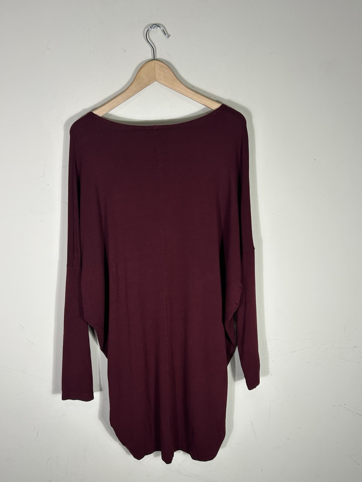 Bryn Walker Womens Tunic Top M Burgundy Rayon Spandex Lagenlook Minimalist Artsy