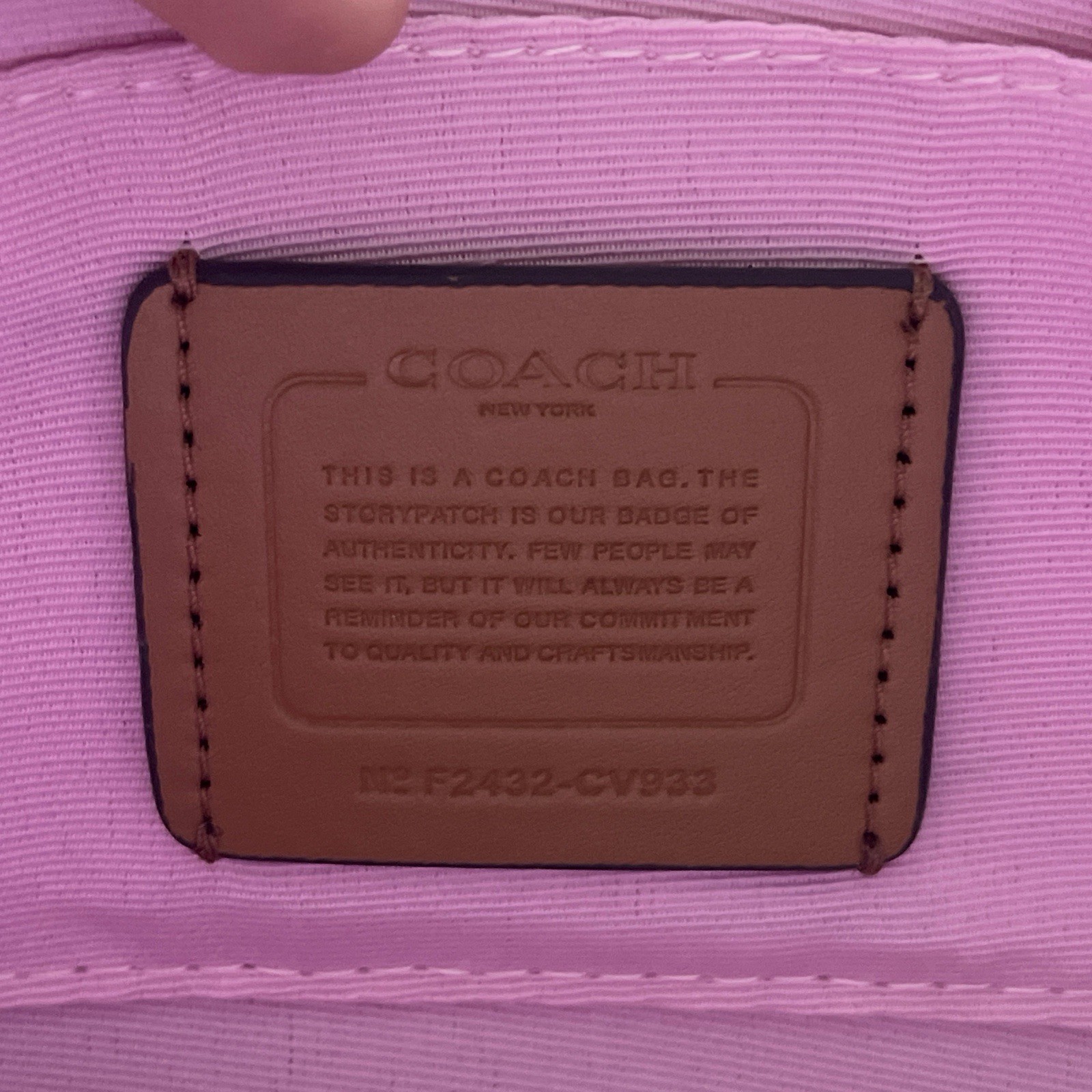 Coach Pink Shoulder Bag Gold Hardware Logo Accents Zip Closure Women’s Designer