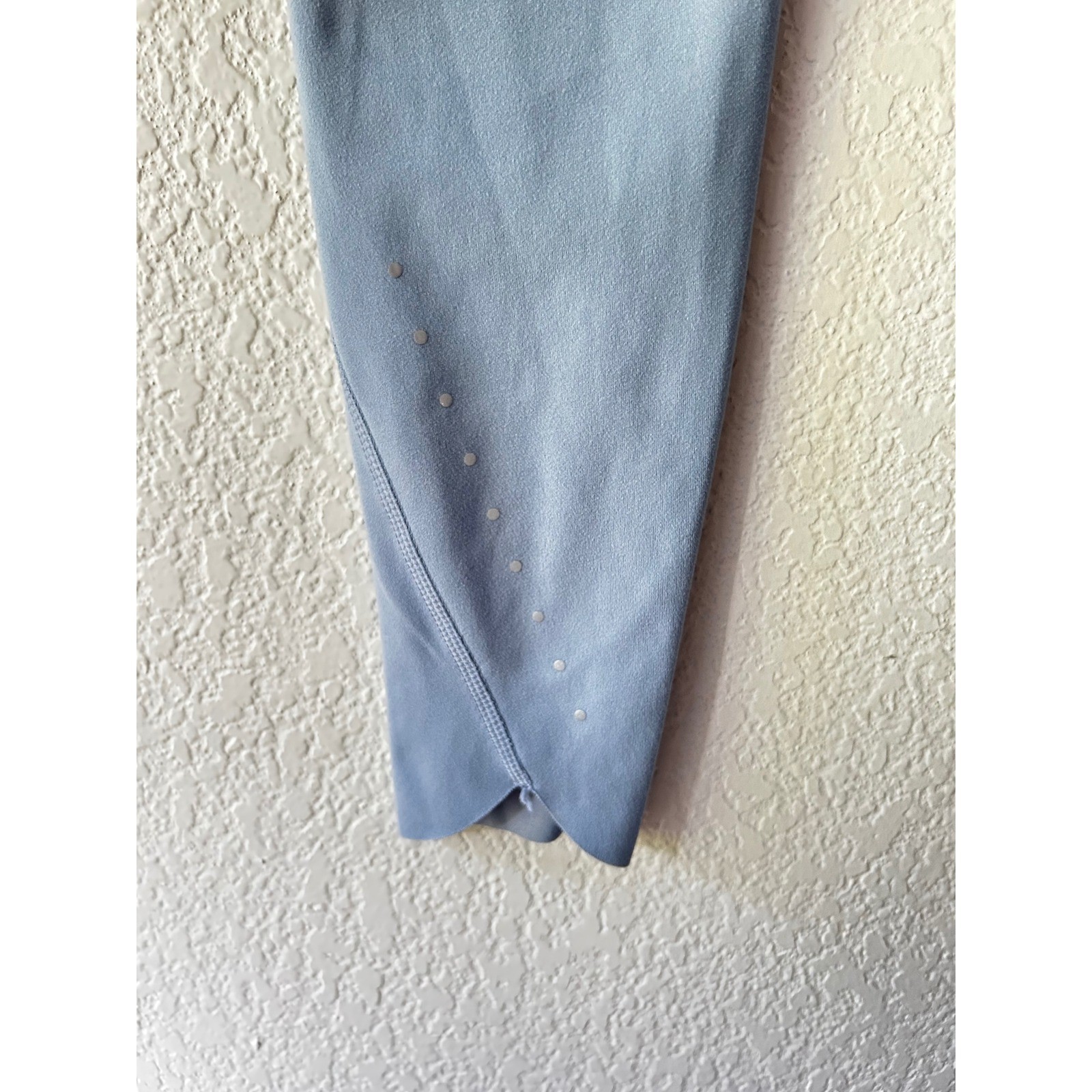 Danskin Blue High Waisted Pocket Leggings Scalloped Hem Small 1806539