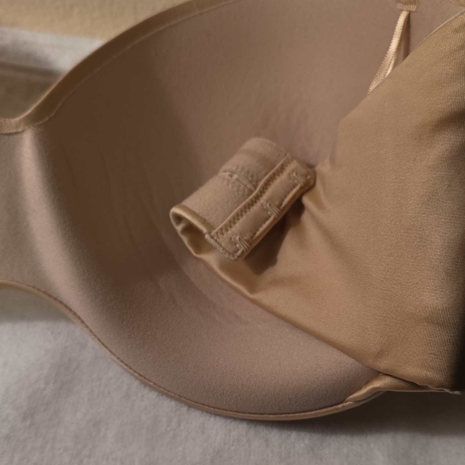Maidenform Self Expressions Strapless Underwired Padded Bra 36DD Beige DM9472