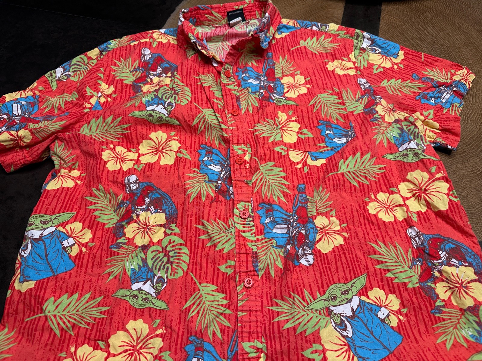 Star Wars Hawaiian Shirt Mens XL Baby Yoda Grogu Mandalorian Floral