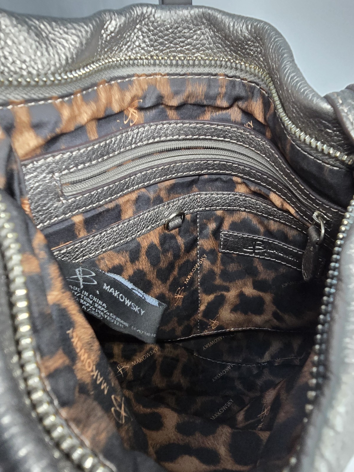 B. Makowsky Silver Pebbled Shoulder/Crossbody Bag Detachable Strap Charm Hobo