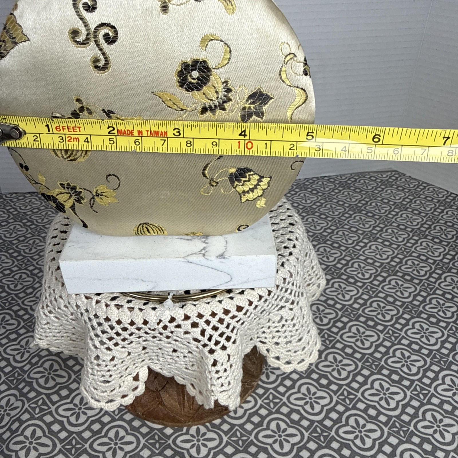 Vintage Embroidered Cream Silk Box Evening Bag, Rare Fashion Gift. See Pictures.