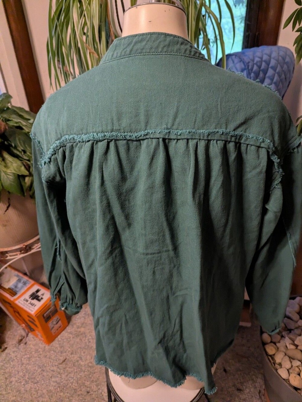Excellent No Label DK Green Cotton Blend Denim Raw Seam Exposed Casual Shirt Lg