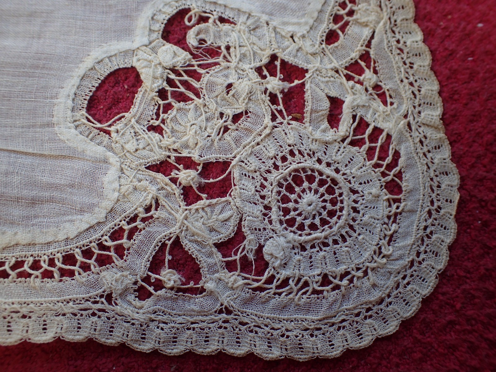 Antique Four (4) 1900 Paris Exposition and Hand Tatting Handkerchiefs