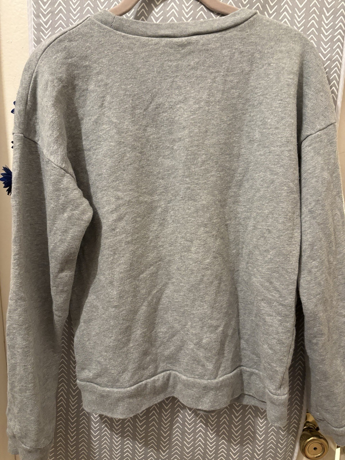 J.Crew Embellished Flower Sweatshirt XS JCrew Pullover Sweatshirt Hthr Quarry