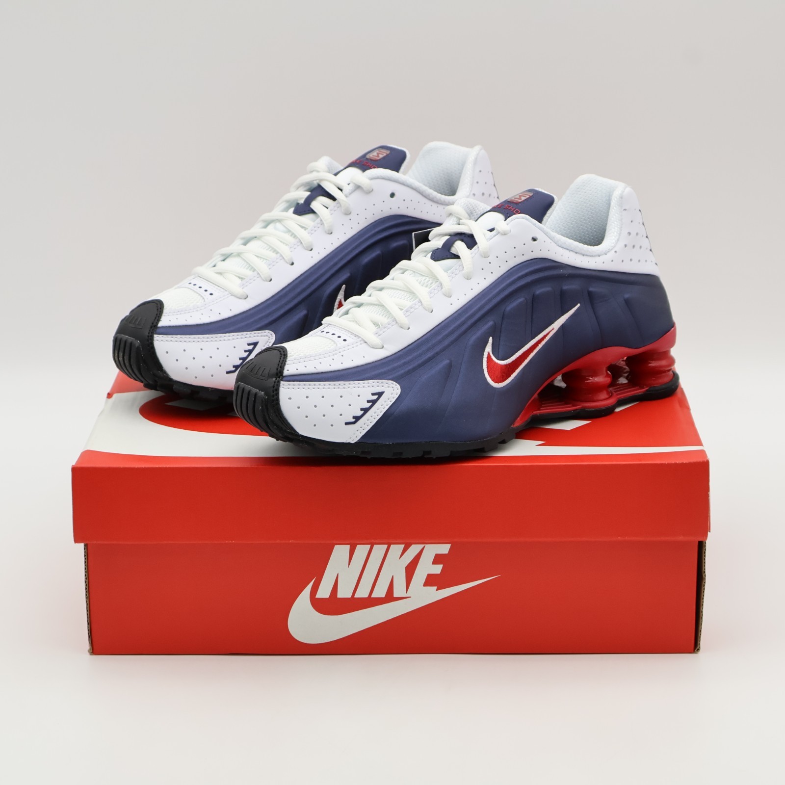 HQ1988-400 Nike Shox R4 USA (Men’s)