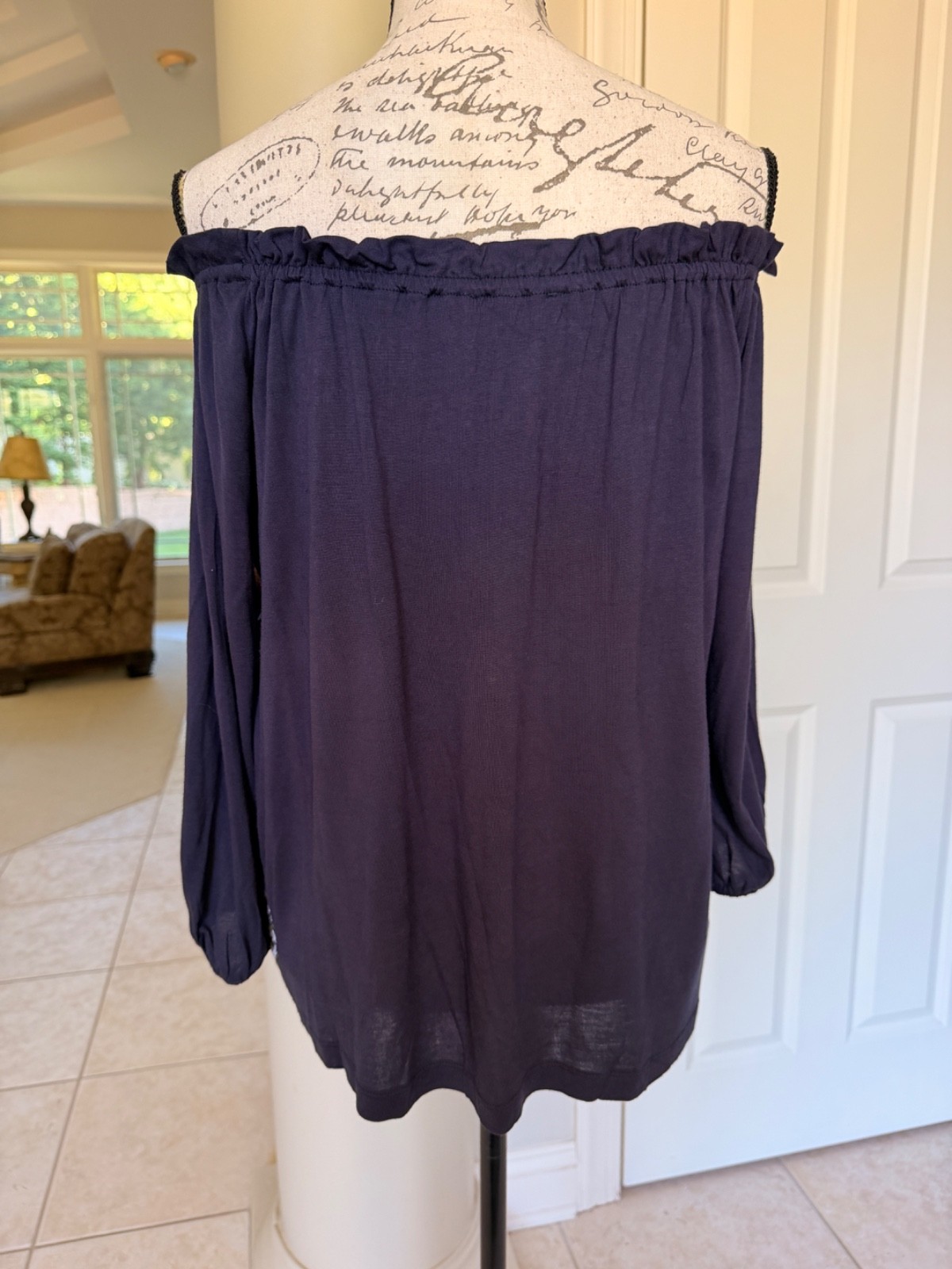 Chelsea & Theodore NWT Off the Shoulder Embroidered Boho Peasant Blouse Top Sm