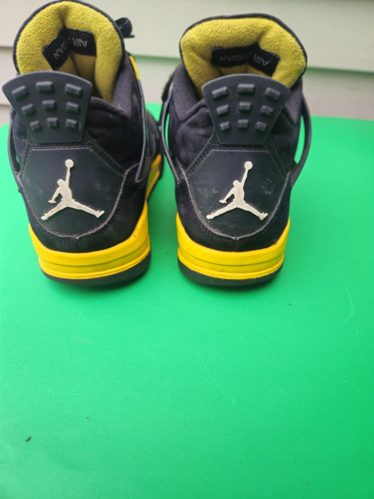Defects Size 8 Nike Air Jordan 4 Retro Thunder Shoes DH6927-017 Black Yellow