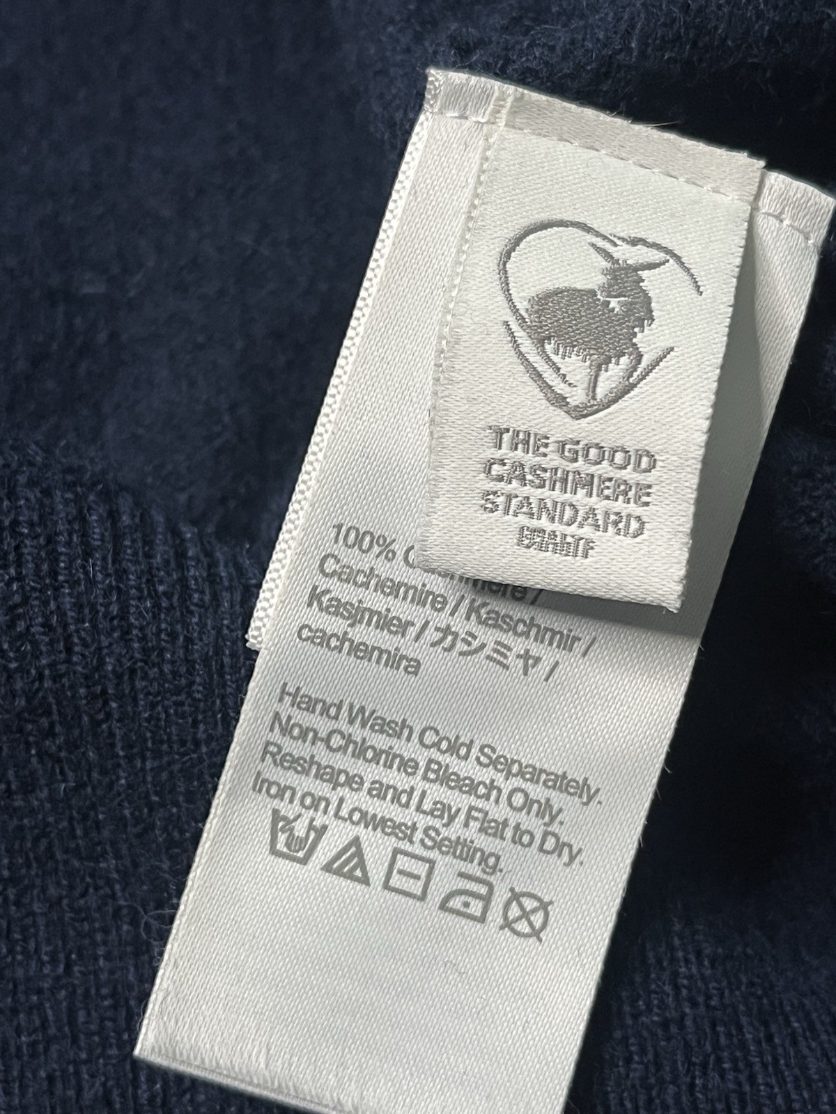 J Crew Relaxed midweight cashmere V-neck sweater L Navy New 2022 Model
