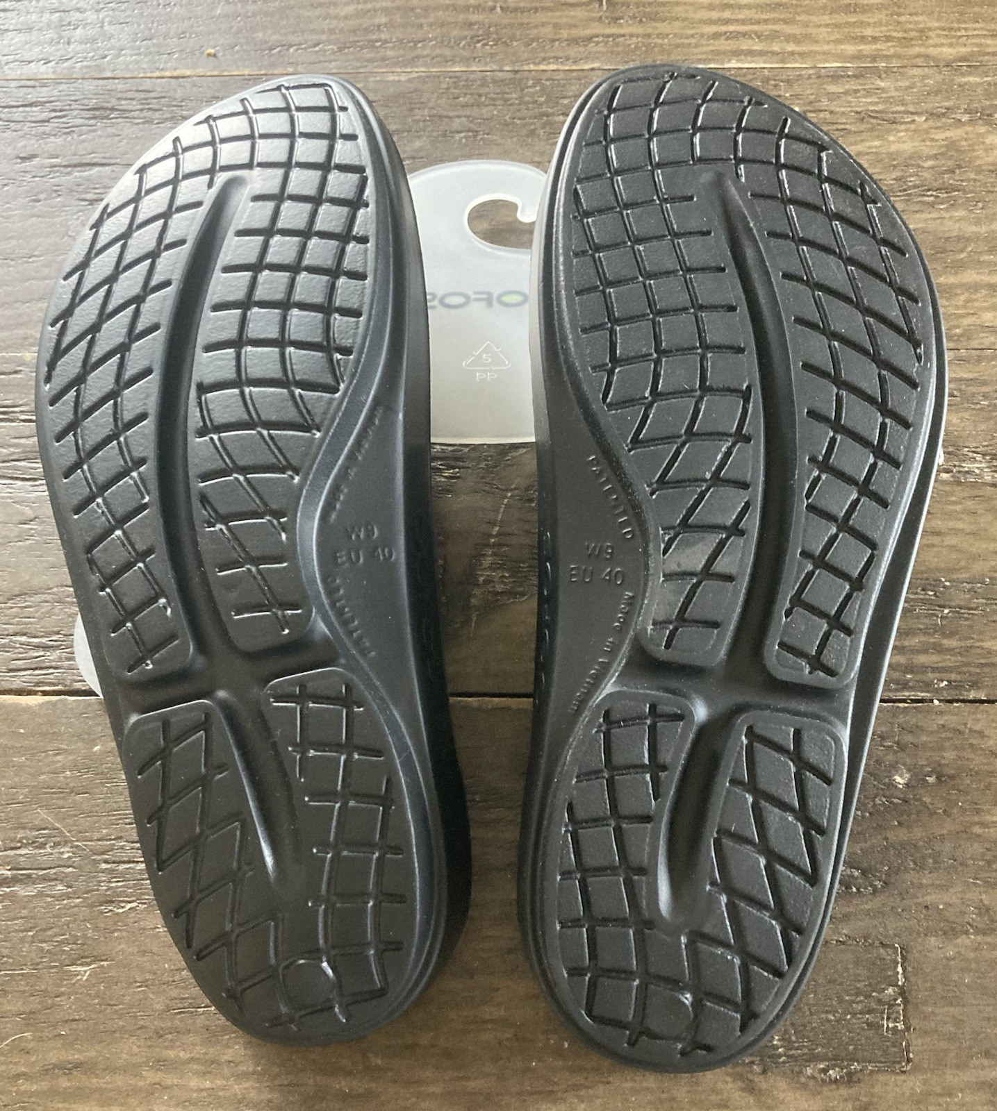 Oofos Oolala Luxe Recovery Sandals Size 9 Women Color Calypso Brand New w/ Tags!