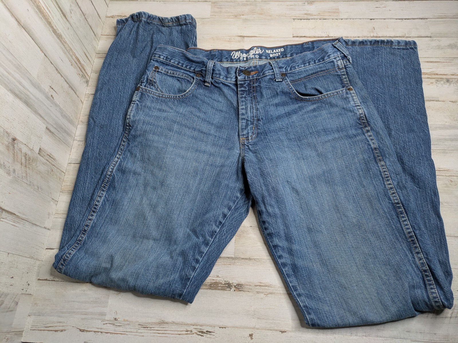 Wrangler Retro Jeans Mens 34×36 Relaxed Boot Cut Cowboy Denim Rodeo WRT20TB Blue