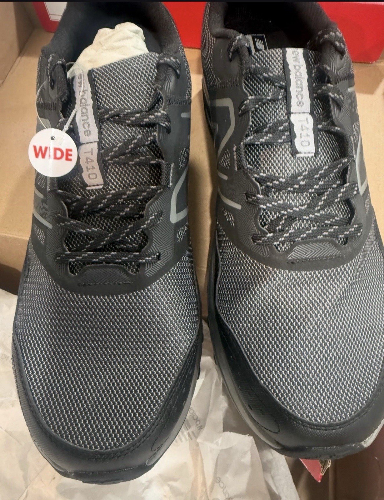 New Balance 410 Men’s Athletic Sneaker Low Top Lace Up Wide Gray Black
