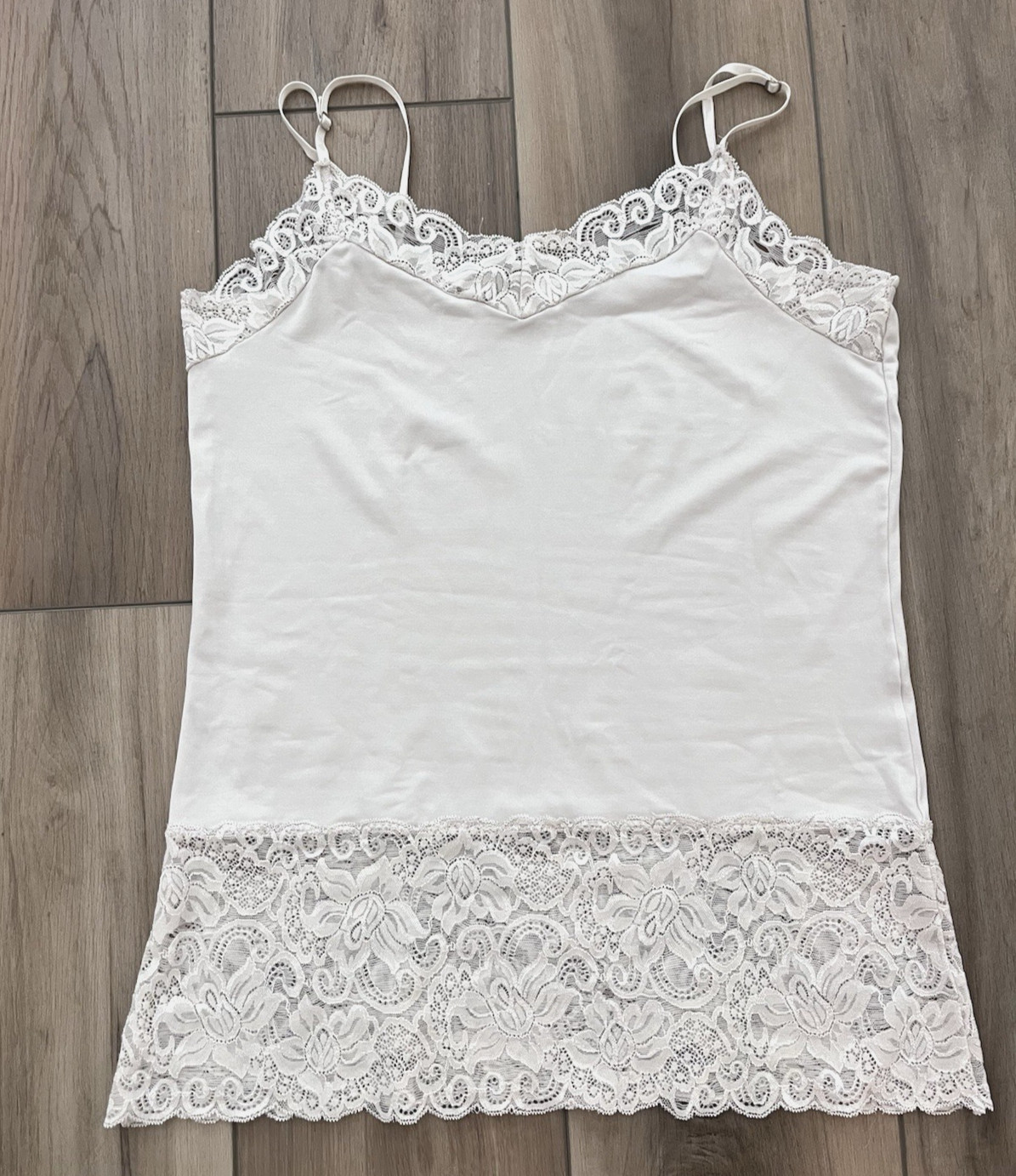 Women V Neck Camisole Tank Top Thin Strap Lace Trim Soft Lace Cami Top