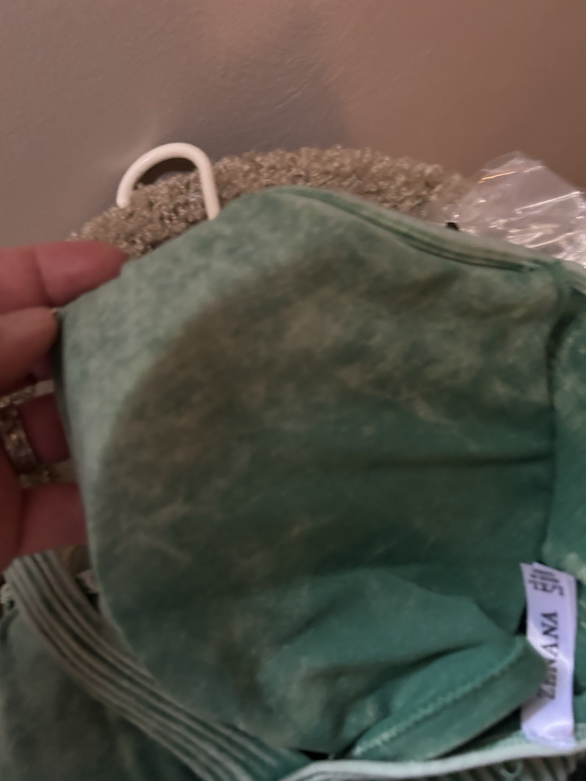 Zenana Outfitters Mint Green Ribbed Padded Crop Tank – Size 12