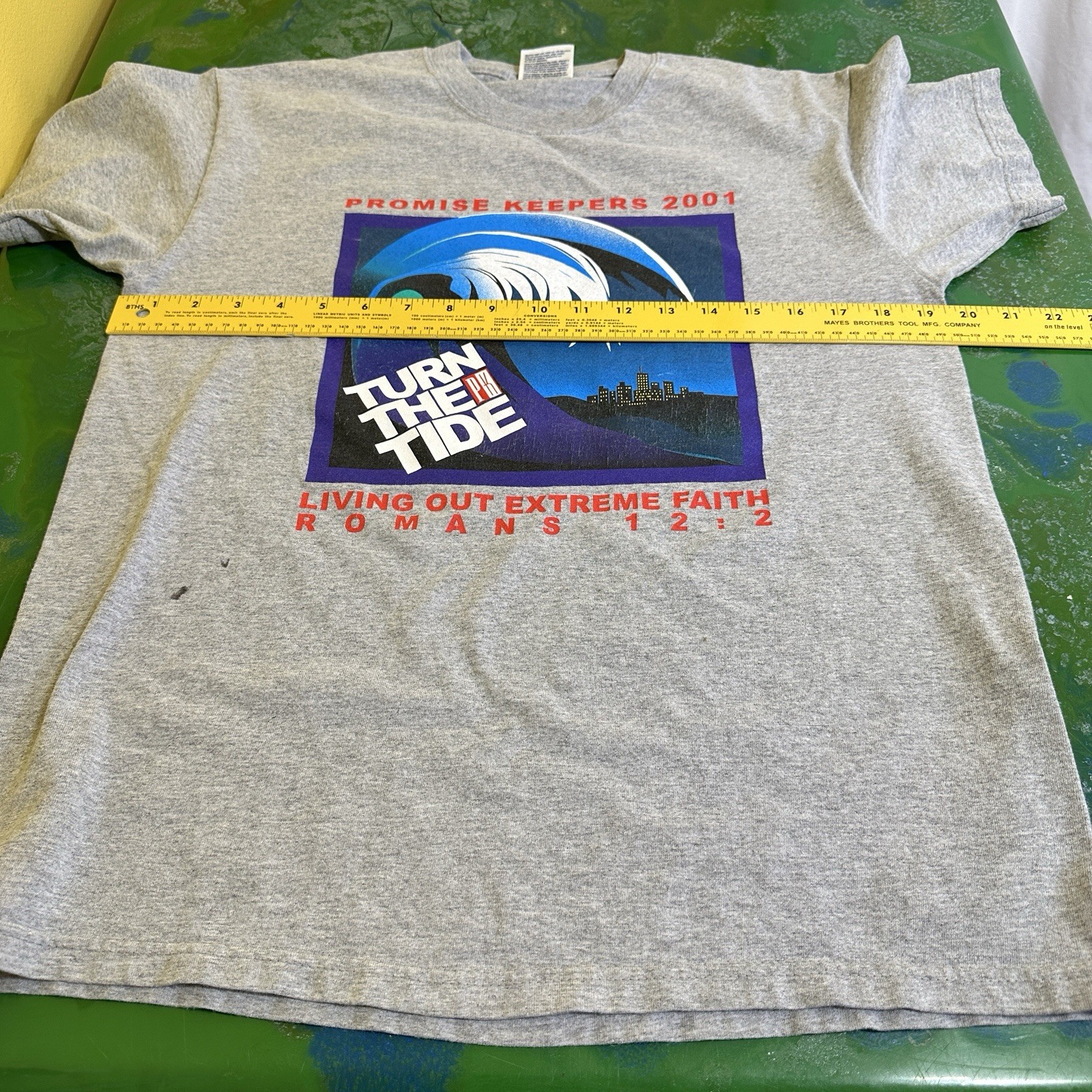 Vintage Promise Keepers 2001 Medium Distressed T-Shirt Turn the Tide Surf Y2K M