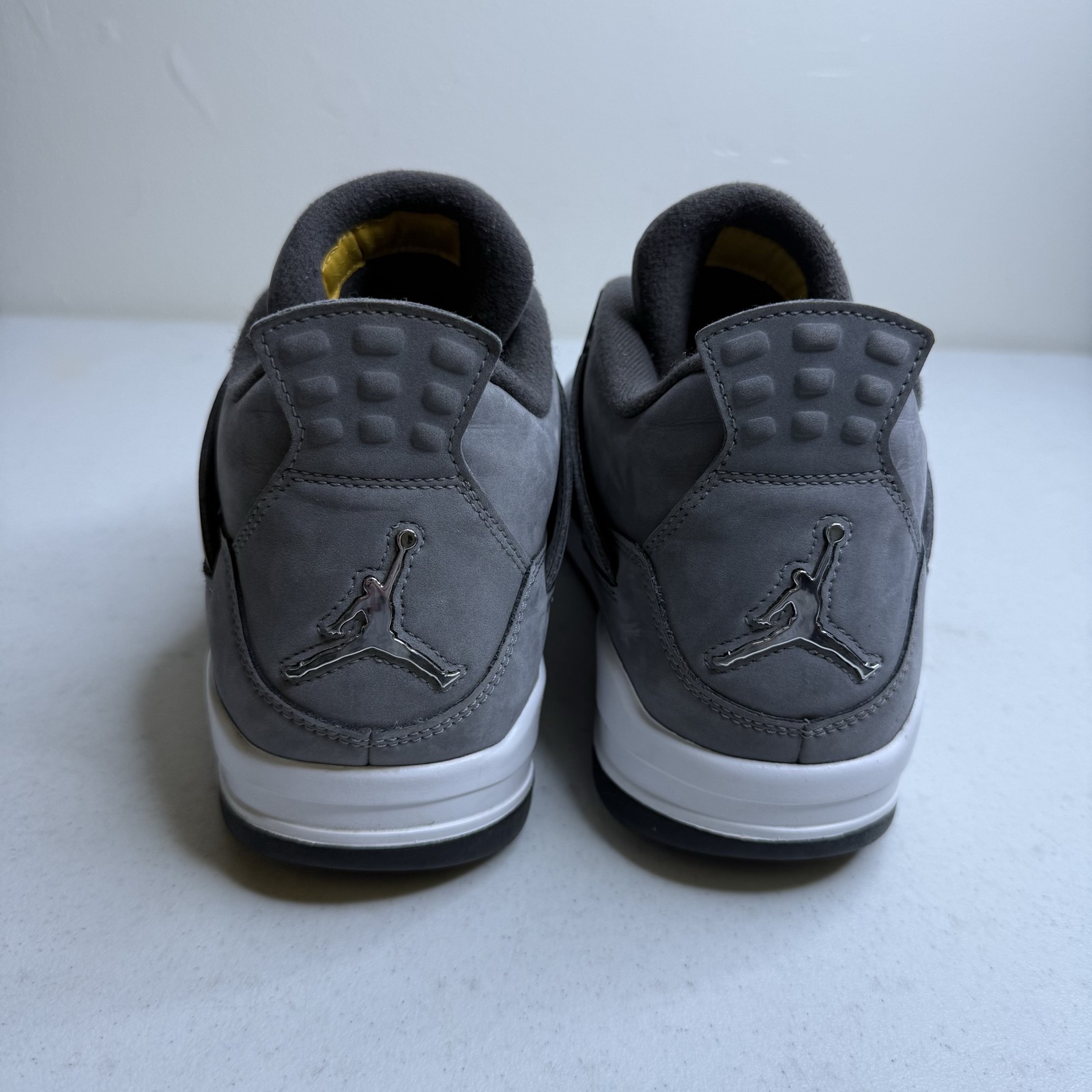 Size 11 – Jordan 4 Retro Cool Grey (2019) Very Clean