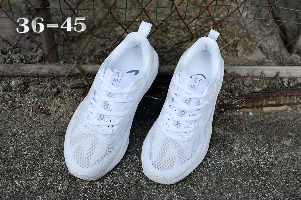 Novablast 5 Men Shoe Comfort Lifestyle Sneaker