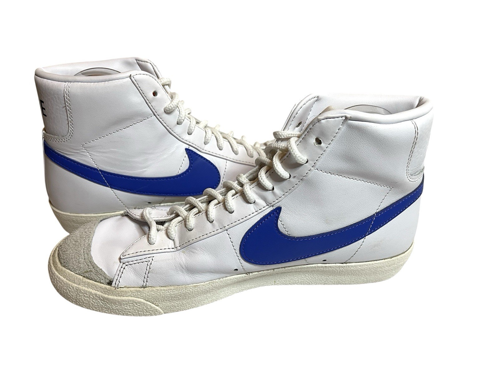 NIKE BLAZER MID ‘77 Mens 8.5 Vintage Style White Red Blue Hi-Top Retro Sneakers