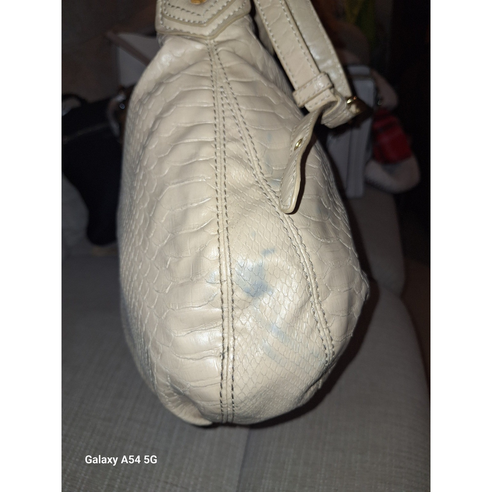 29.Marc by Marc Jacobs Cream Snakeskin Embossed Leather Hobo Bag Crossbody