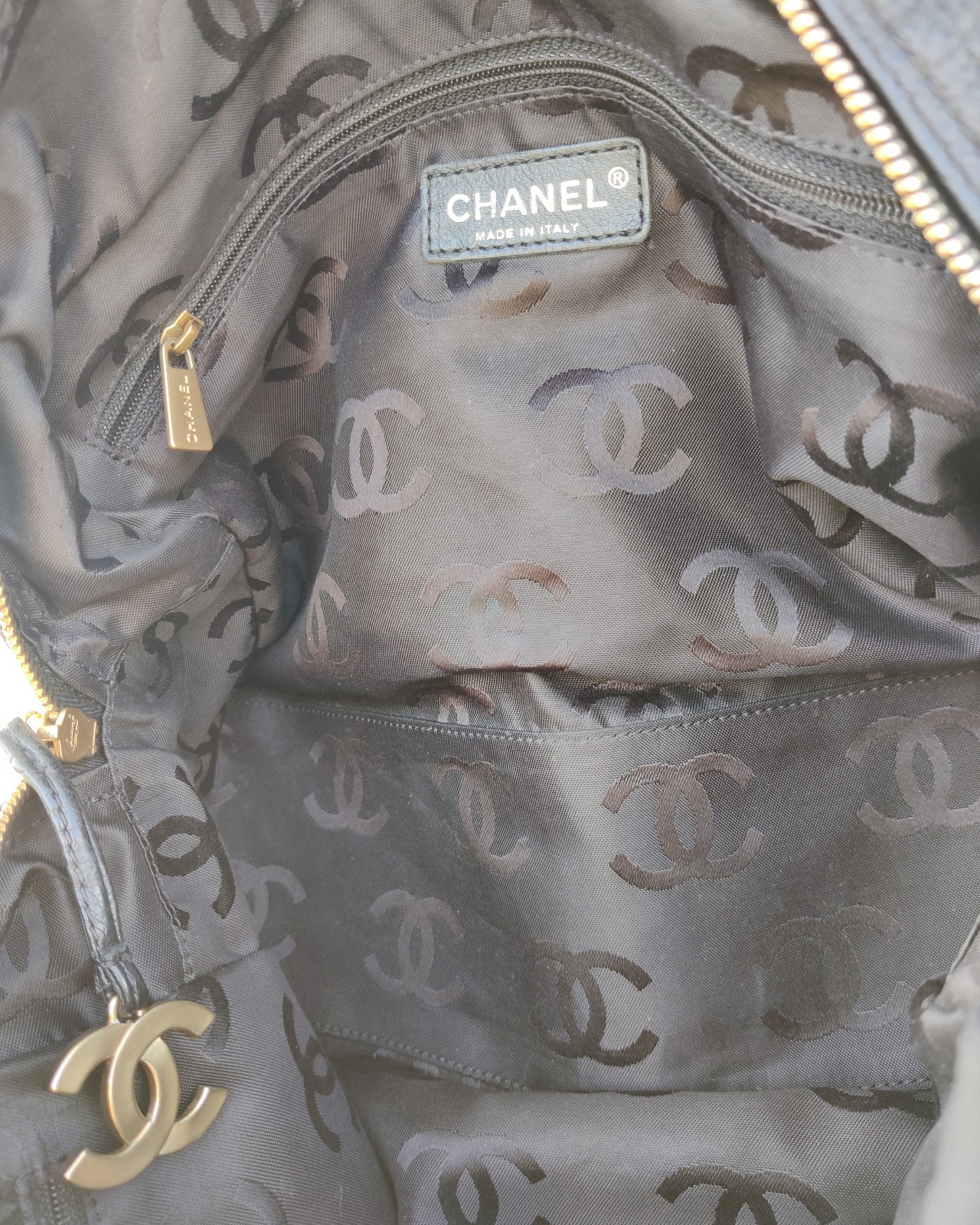 Vintage Chanel Black Leather Bowling Bag Surpique Gold CC Zip Authentic Shoulder