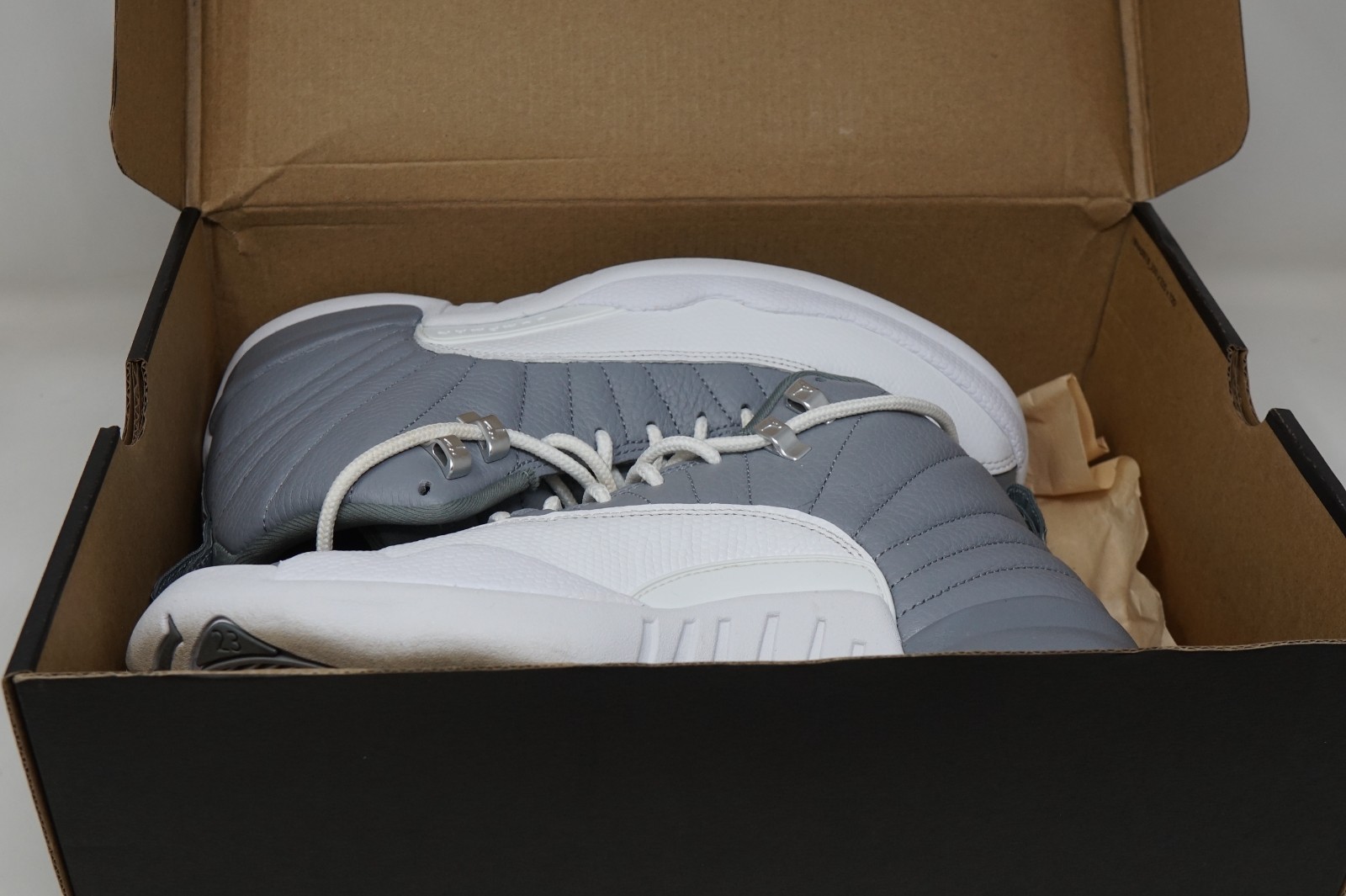 Nike Air Jordan 12 Retro Cool Grey Stealth size 8