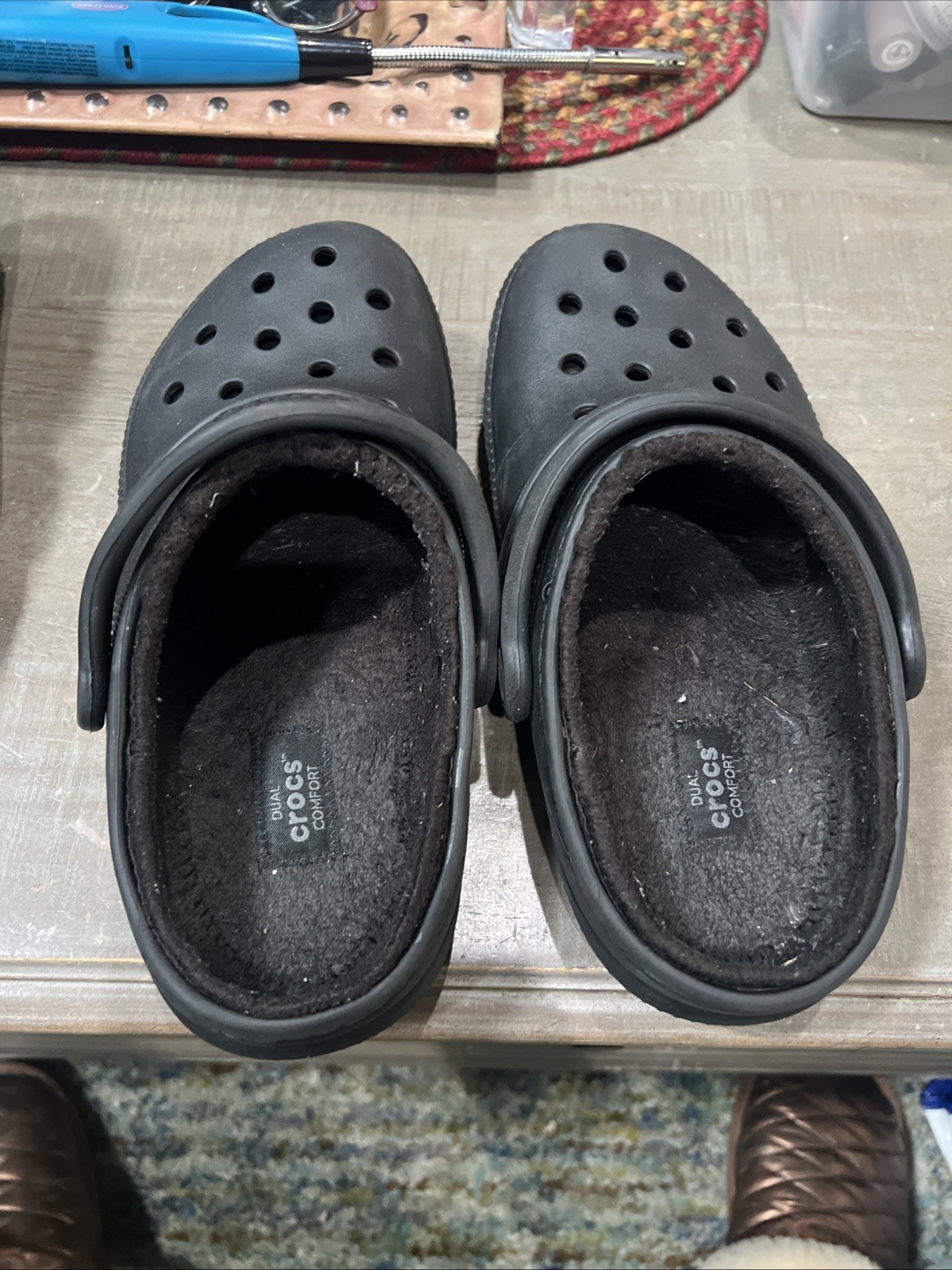 CROCS Black Faux Fur Lined Clogs Shoe M5 / W7