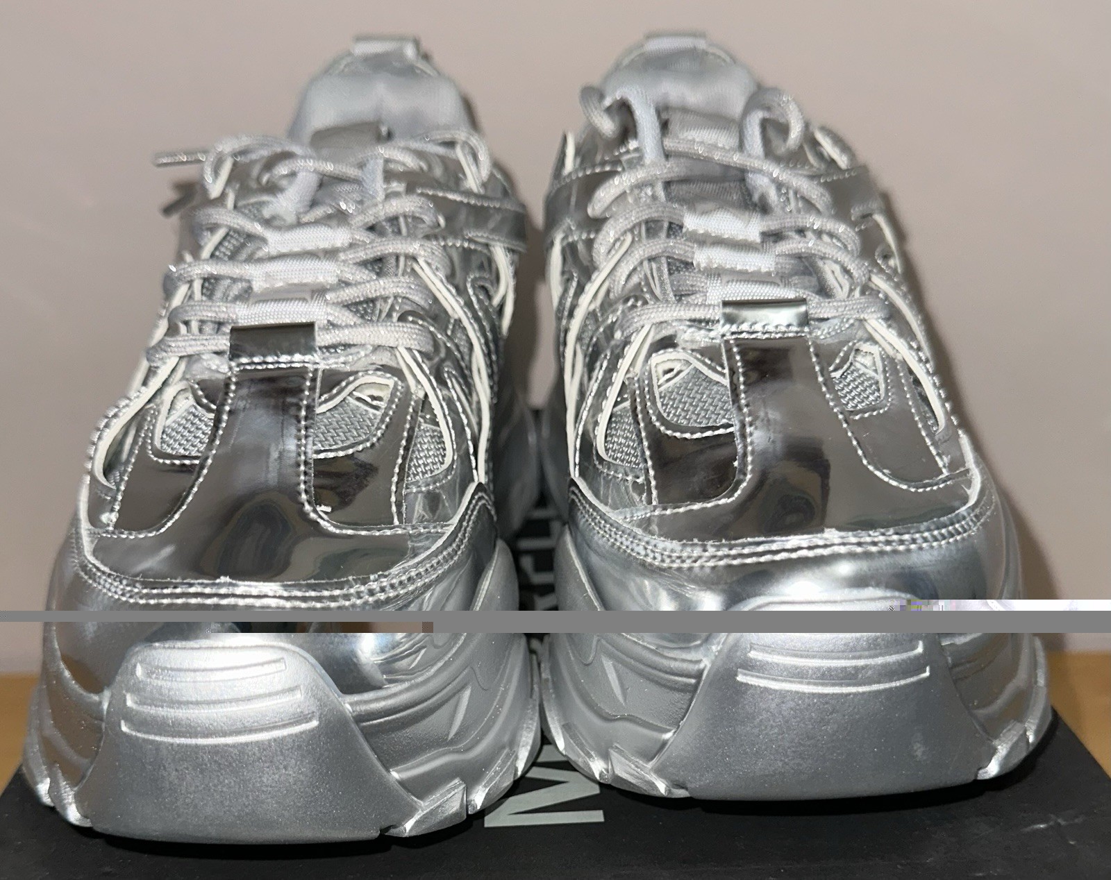 ASOS Design Men’s Metallic Silver Synthetic Leather Mesh Chunky Sneaker Size 9