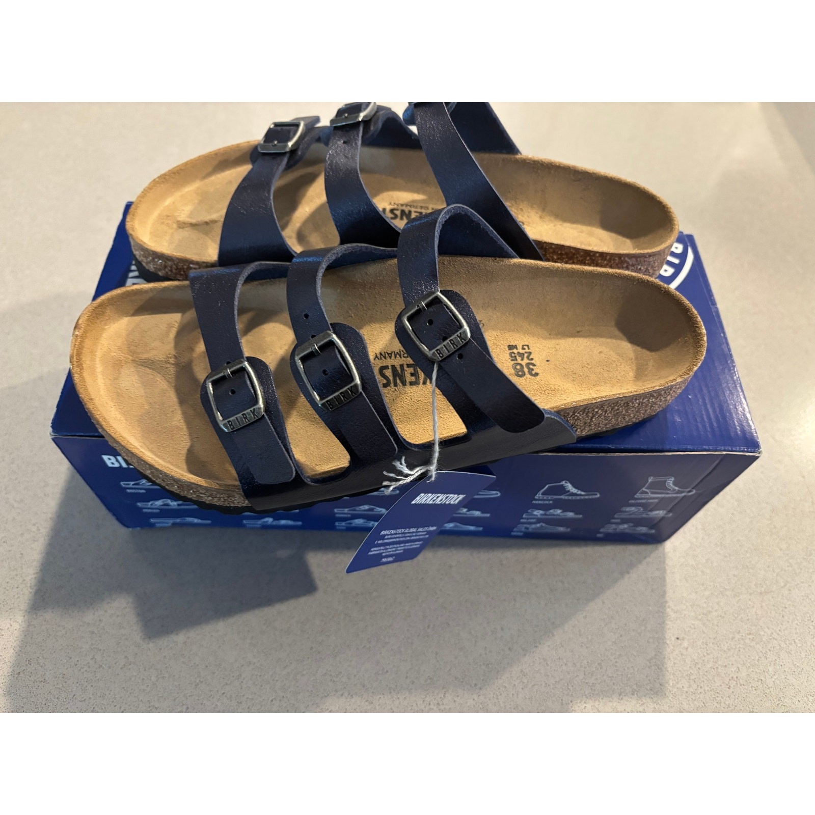 NWT Birkenstock Florida Birko-Flor – size 38 (7-7.5)