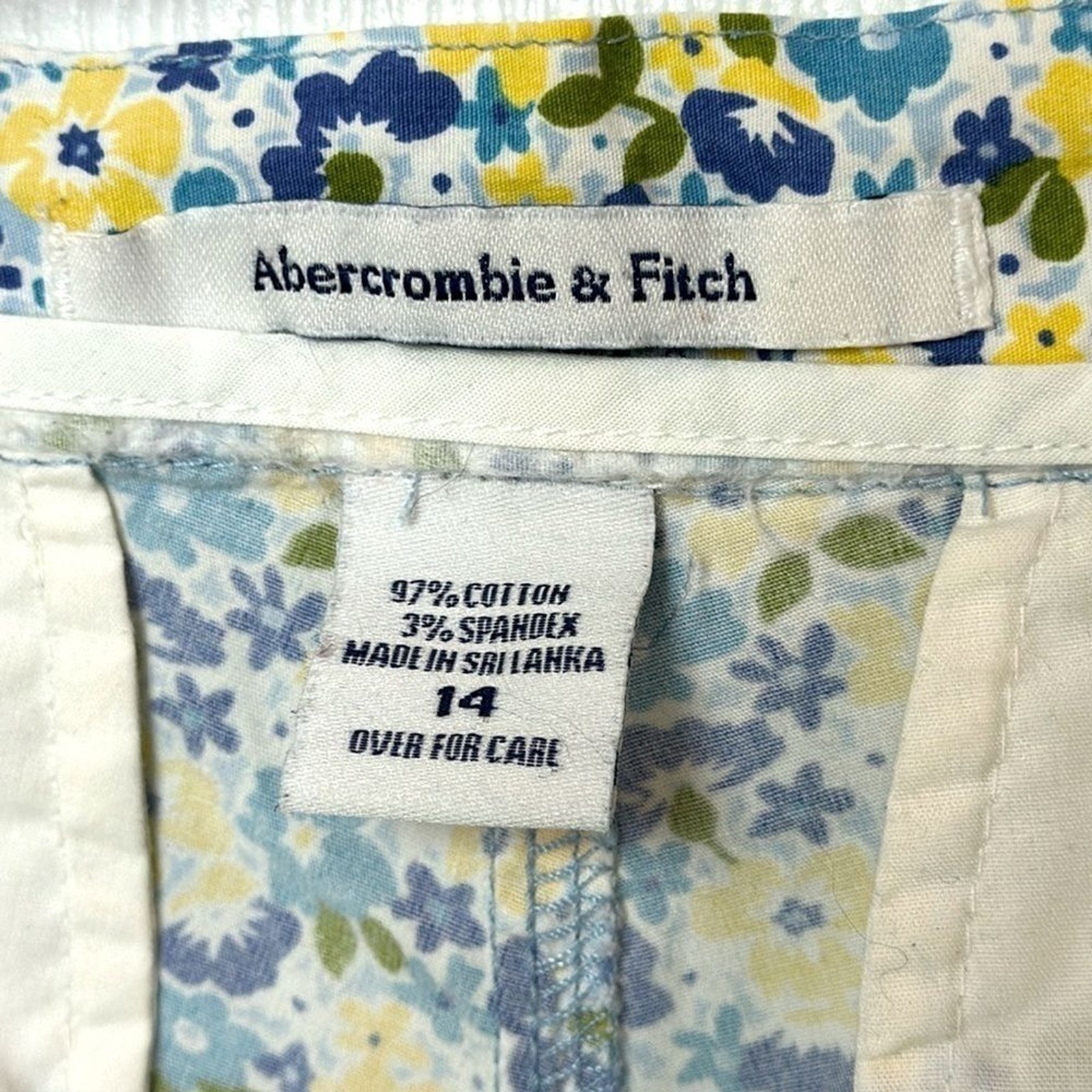 Abercrombie & Fitch Ditsy Floral Capri Pants Womens Size 14 Coastal Prep