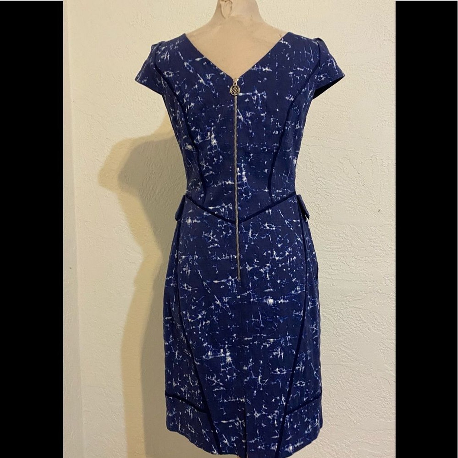 Antonio Melani Form fitting dress 6