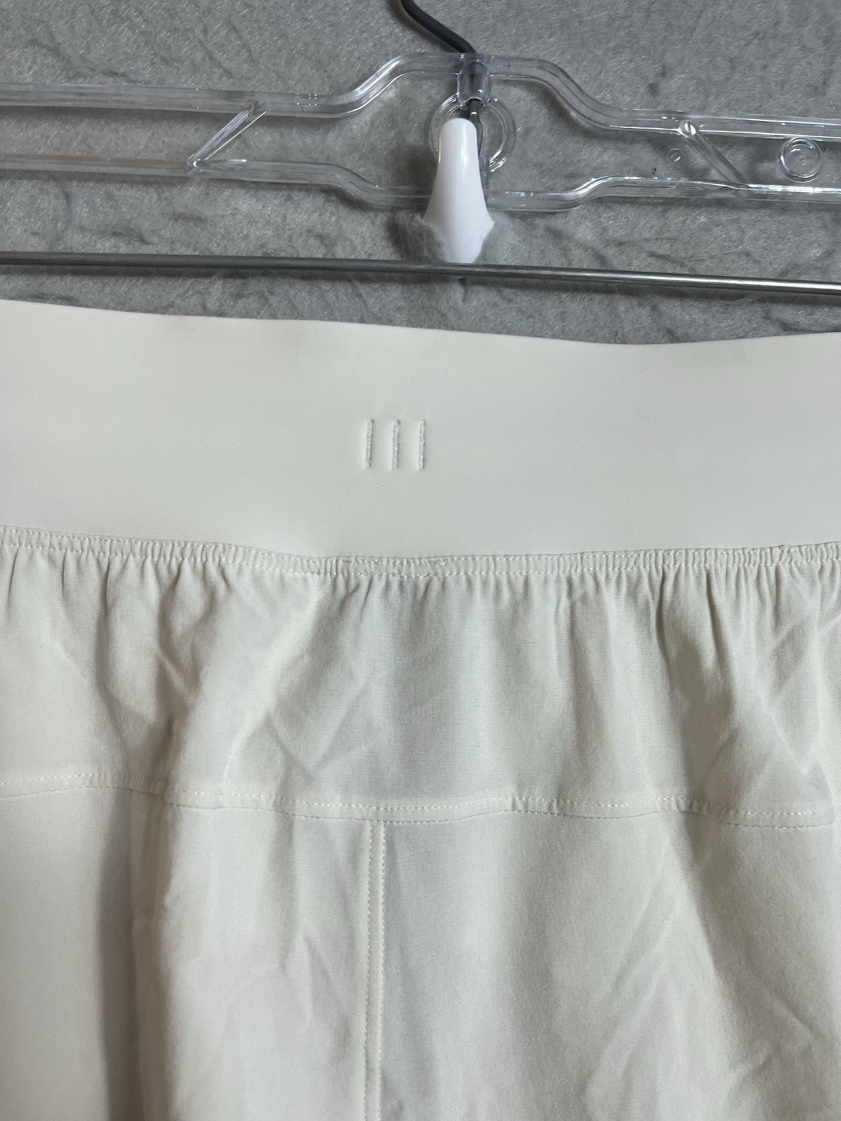 Lululemon The Linerless Training Shorts White LM7AJBS Men XL 9″ Gym Run Active