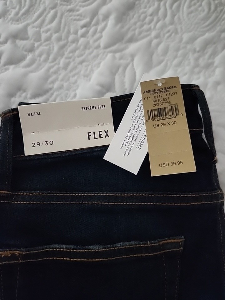 American Eagle Outfitters Extreme Flex Slim Straight Jeans size 29/30 New Tags