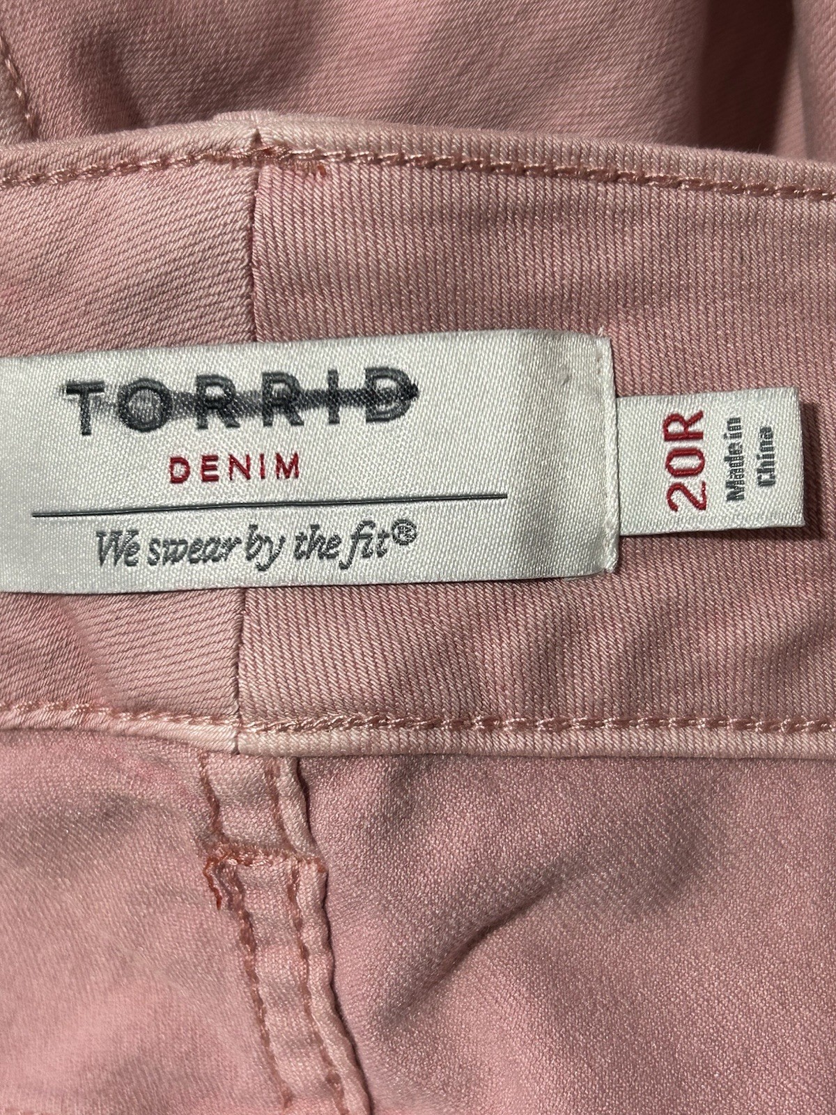 Torrid Pink Stretch Denim Jeggings with Zipper and Button Closure – Size 20