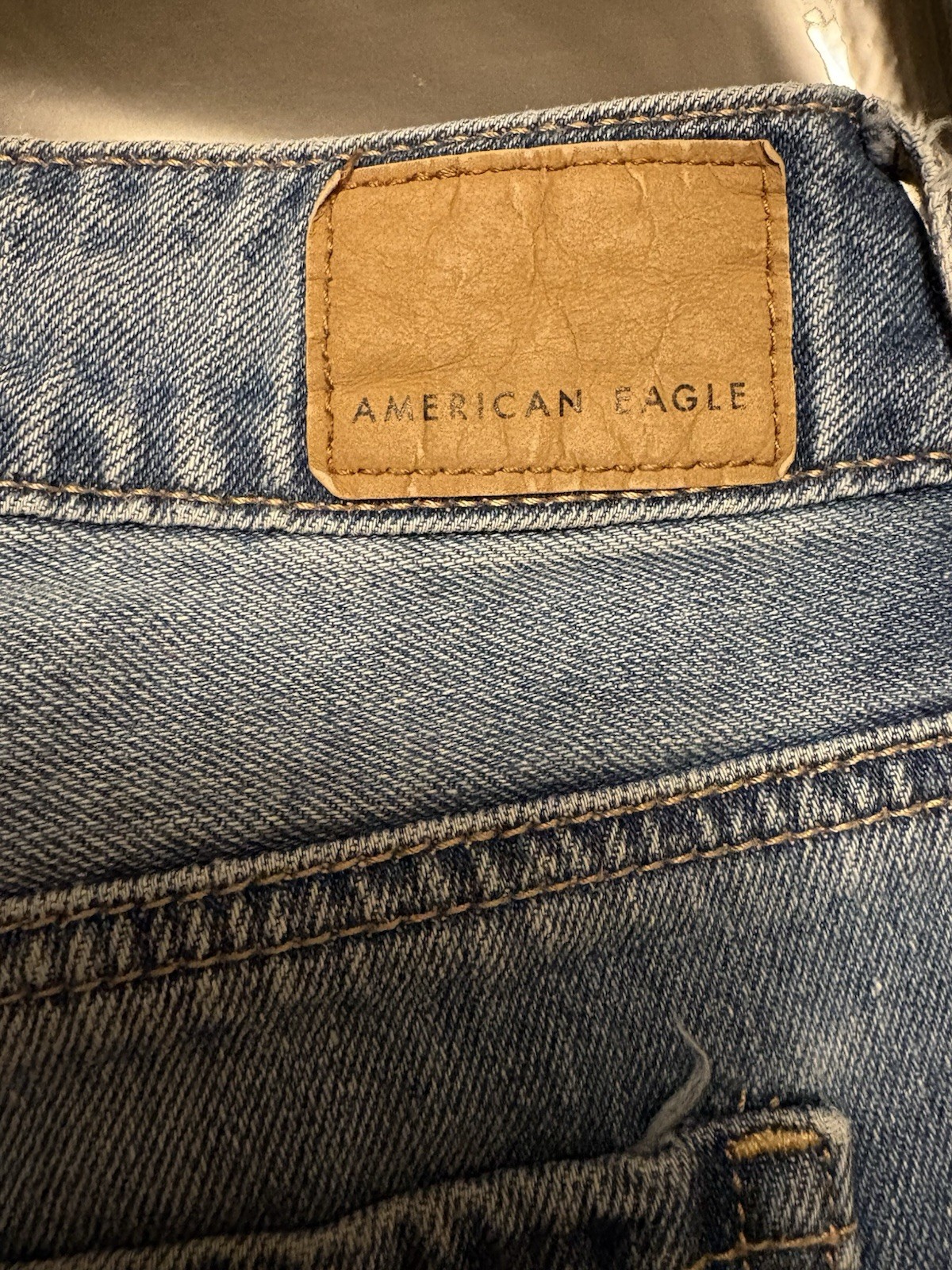 0001 – American Eagle Outfitters Distressed Skinny Jeans Blue Medium Wash Denim