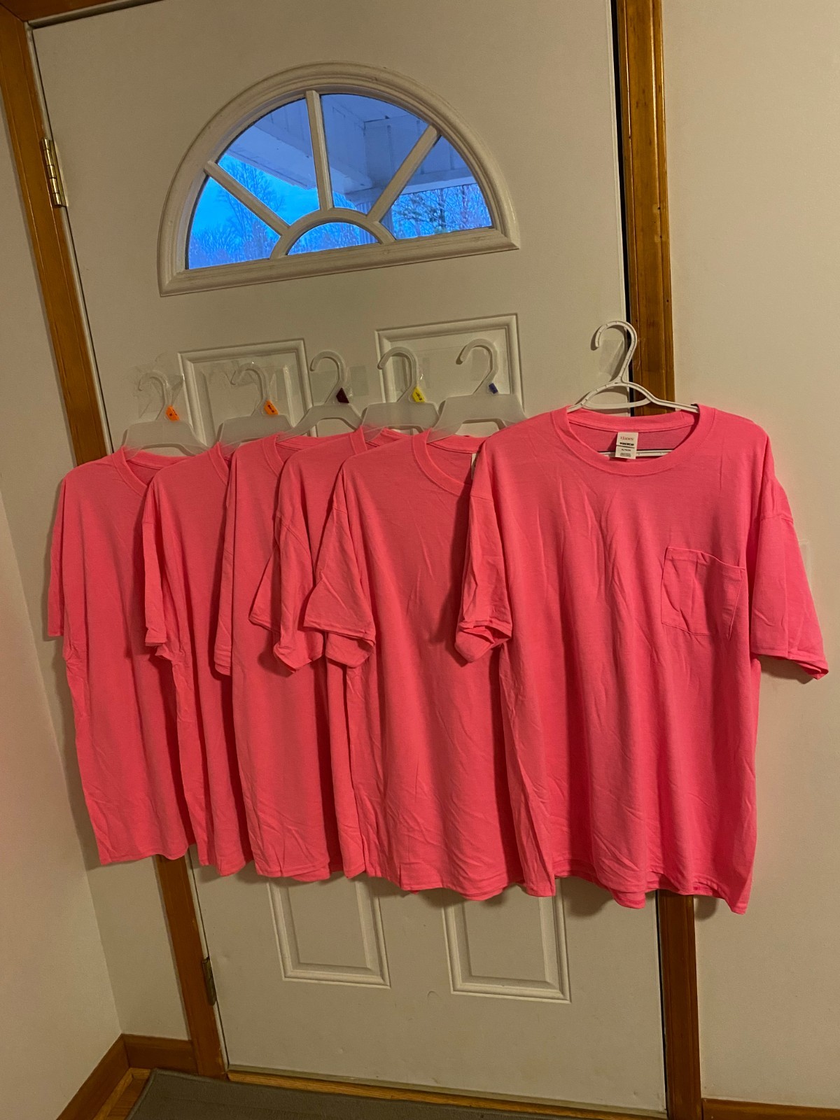 NEW WITHOUT TAGS LOT OF 6 UNISEX SIZE XL HANES SAFETY PINK POCKET T-SHIRTS