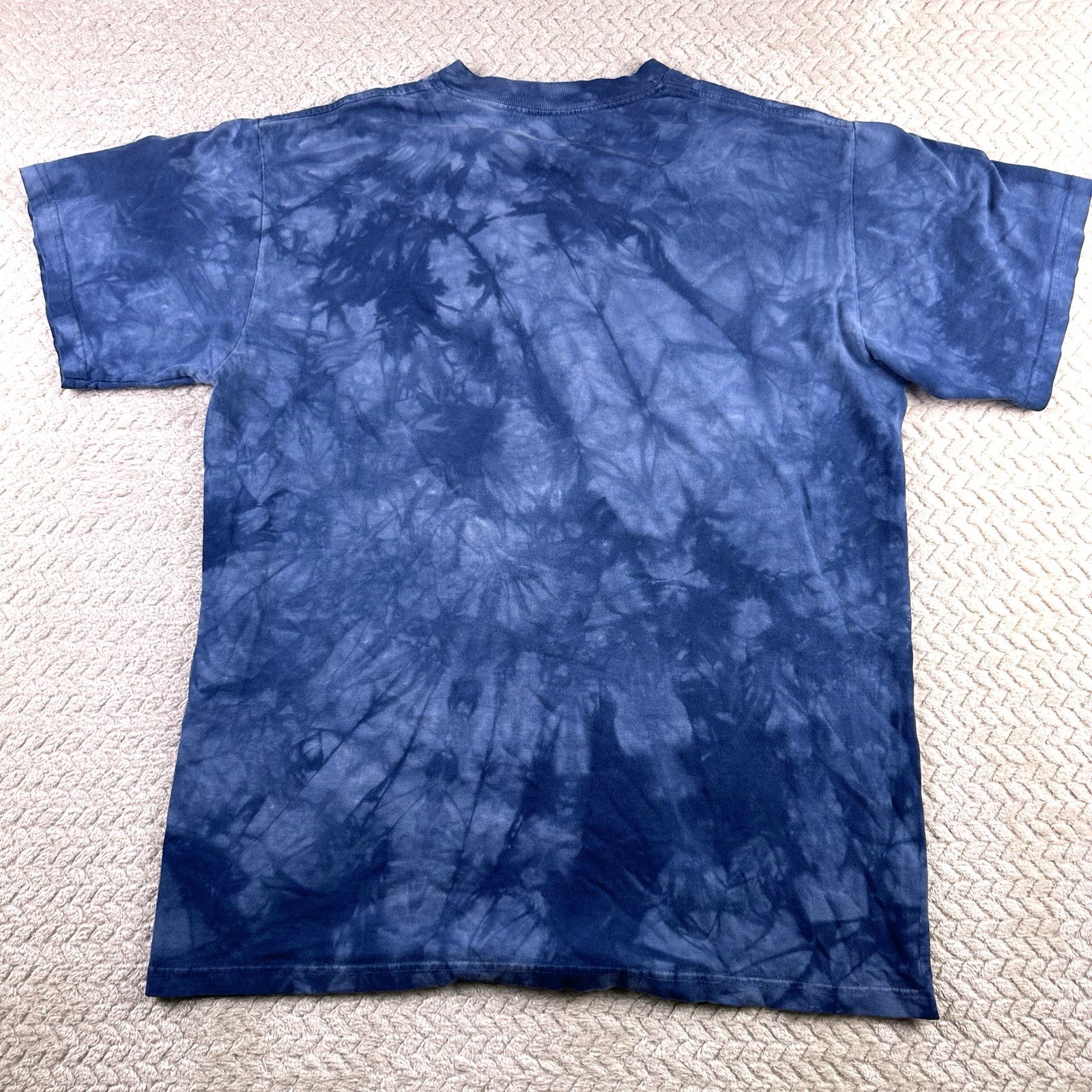Vintage 90’s Tie Dyed The Mountain Wolf Spirit Native Size Medium